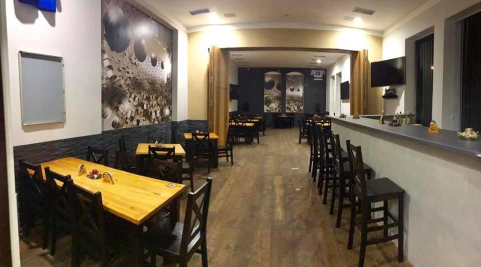 Sokolovna Trutnov Hostel ภายนอก รูปภาพ